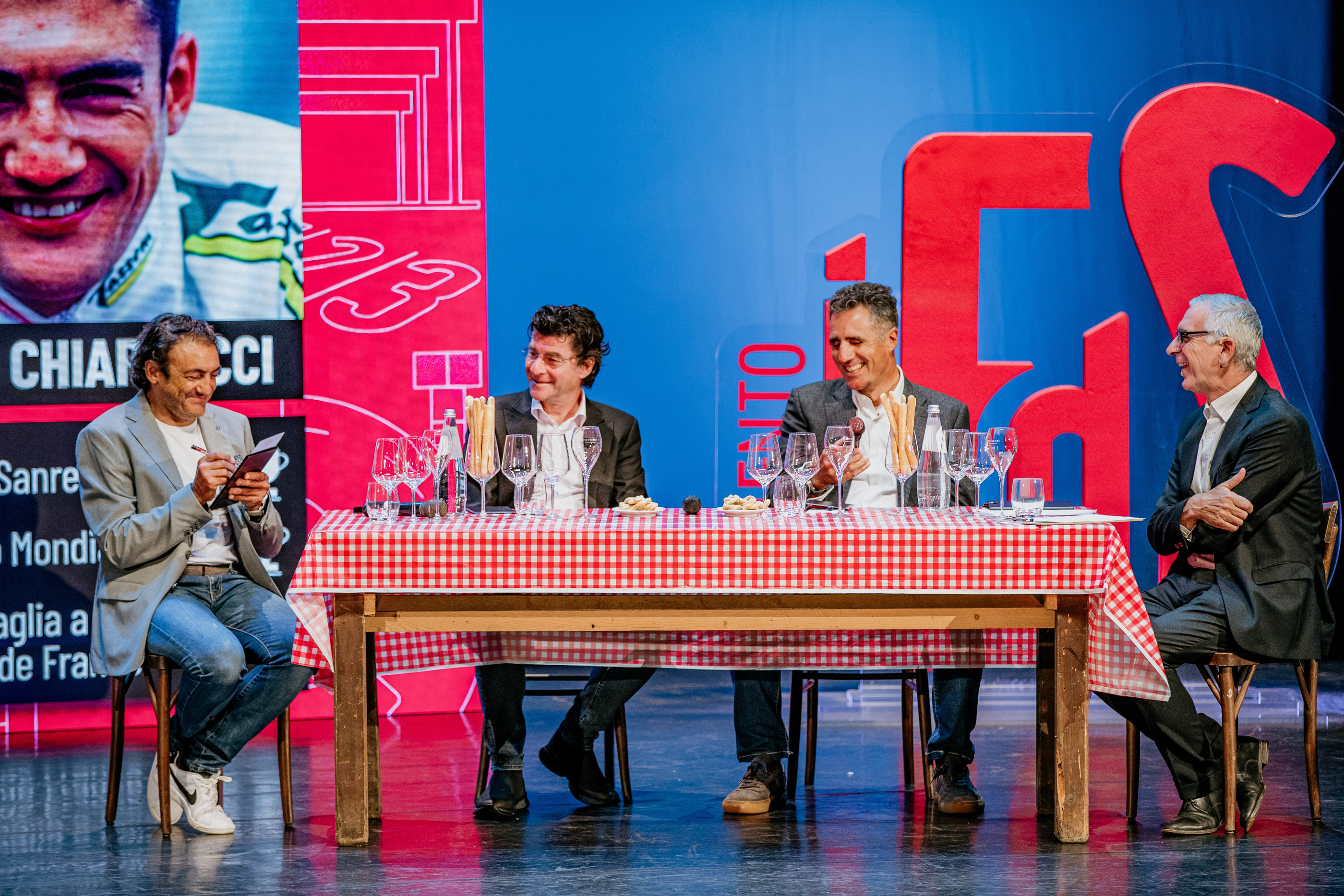 FESTIVAL DELLO SPORT BUGNO, CHIAPPUCCI E INDURAIN: QUANDO ERAVAMO RE Nella foto: Claudio Chiappucci, Gianni Bugno, Miguel Indurain, Pier Bergonzi