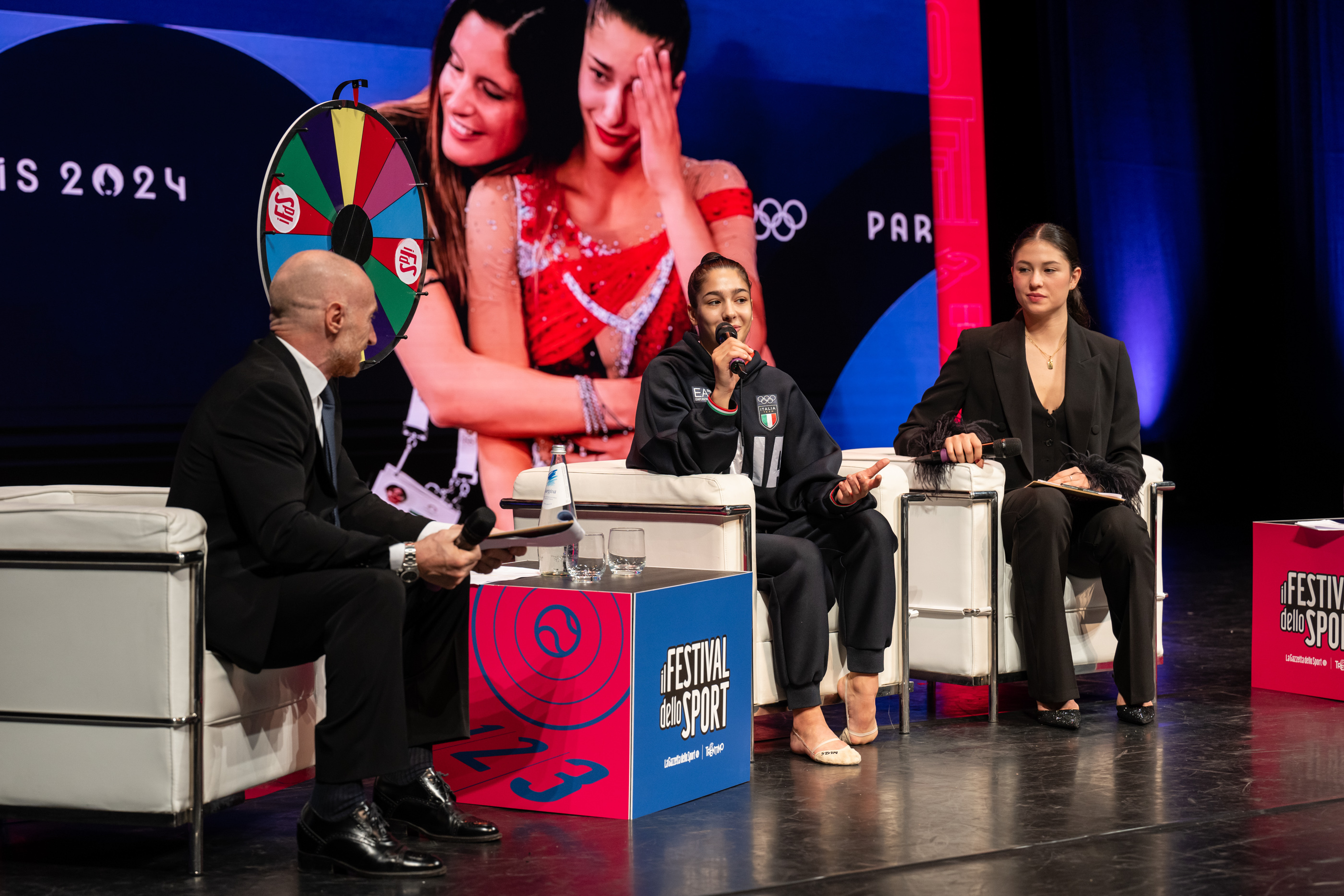 FESTIVAL DELLO SPORT SOFIA RAFFAELI: IL RITMO DI UNA STELLA Nella foto: Jury Chechi, Sofia Raffaeli, Milena Baldassarri