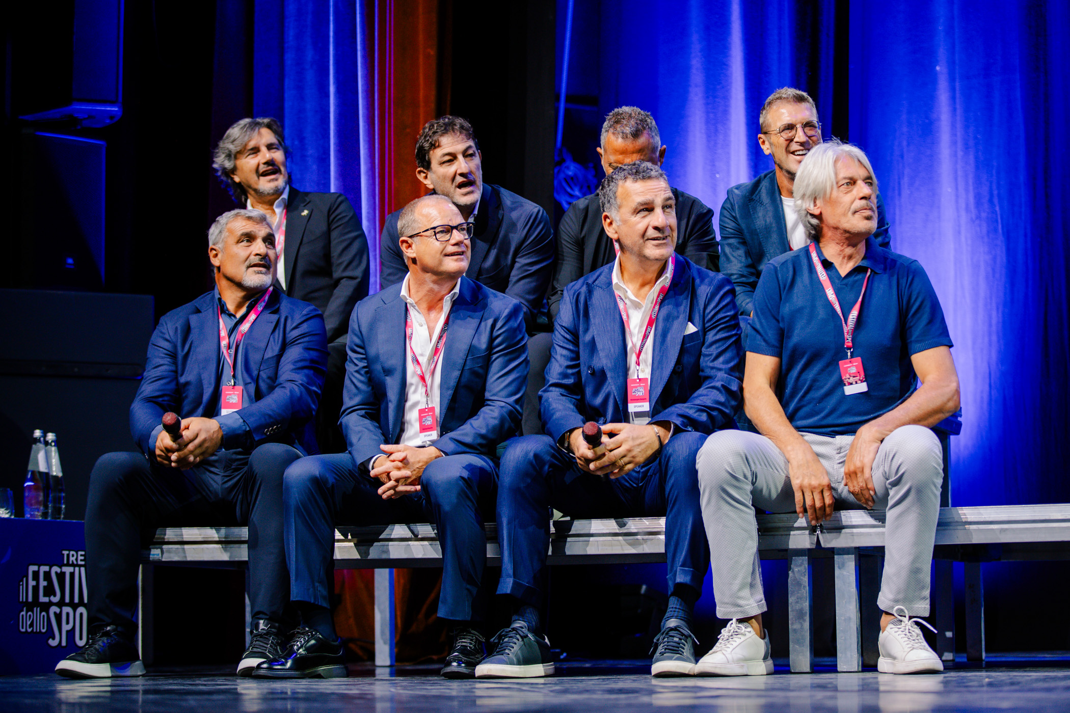 Juventus '96: La notte dei Campioni Nella foto: Michele Padovano; Ciro Ferrara; Angelo Di Livio; Massimo Carrera; Angelo Peruzzi; Gianluca Pessotto; Michelangelo Rampulla; Moreno Torricelli