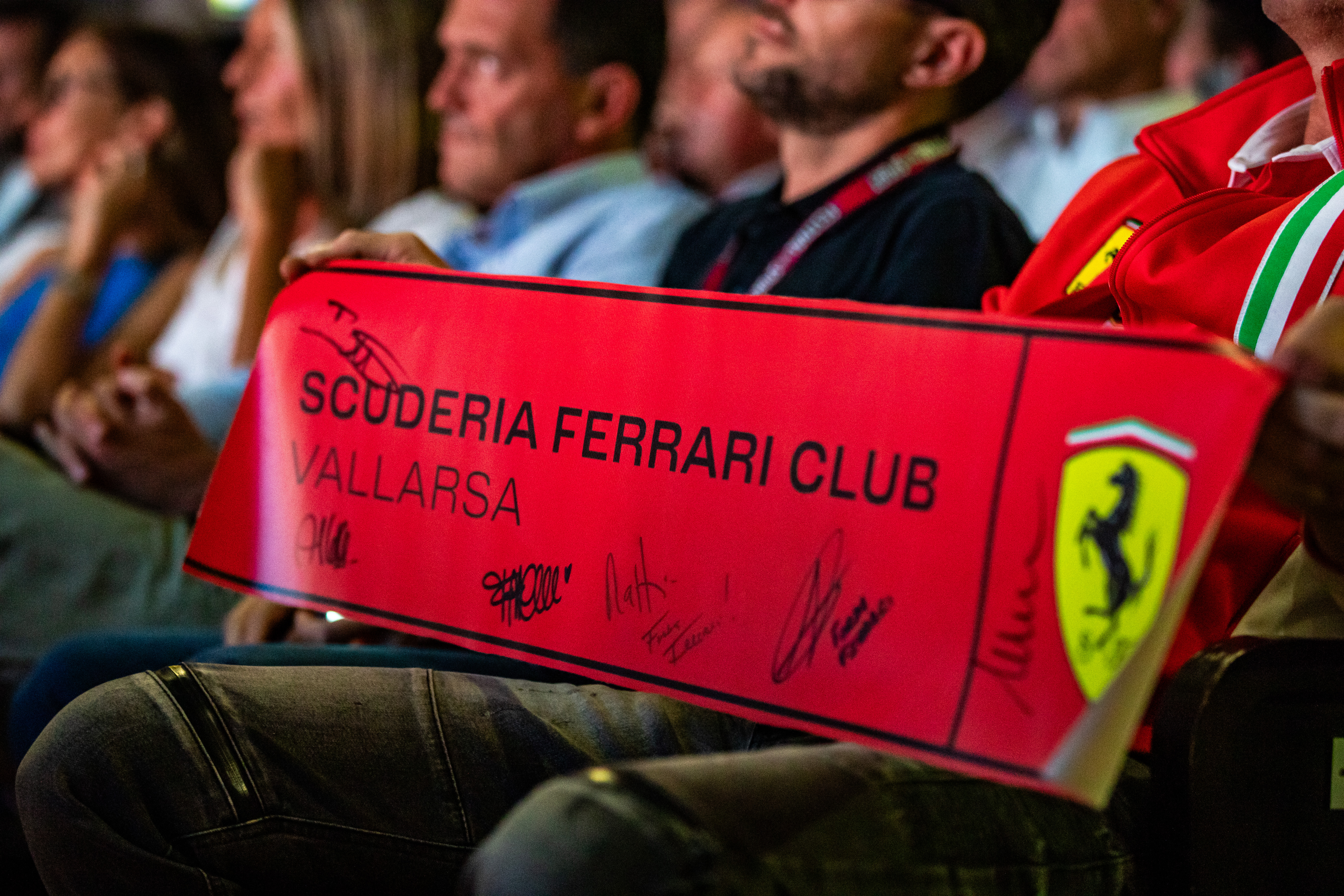 La Mia Ferrari E Non Solo Nella foto: Scuderia Ferrari Club Vallarsa striscione