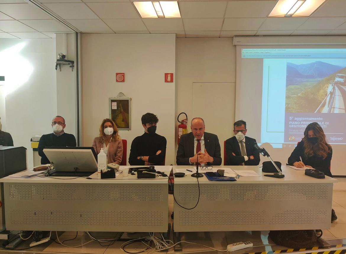 Tonina e Bisesti incontrano la Consulta degli studenti Tonina e Bisesti incontrano la Consulta degli studenti