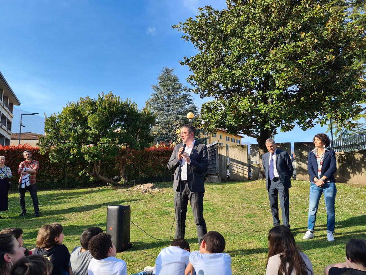 Escola La Villa, Centro de Tecnologia, Ciência e Criatividade.  Fugate: Apoiamos projetos inovadores